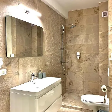 Adamar Apartment