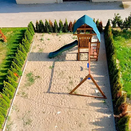 Adamar Mamaia
